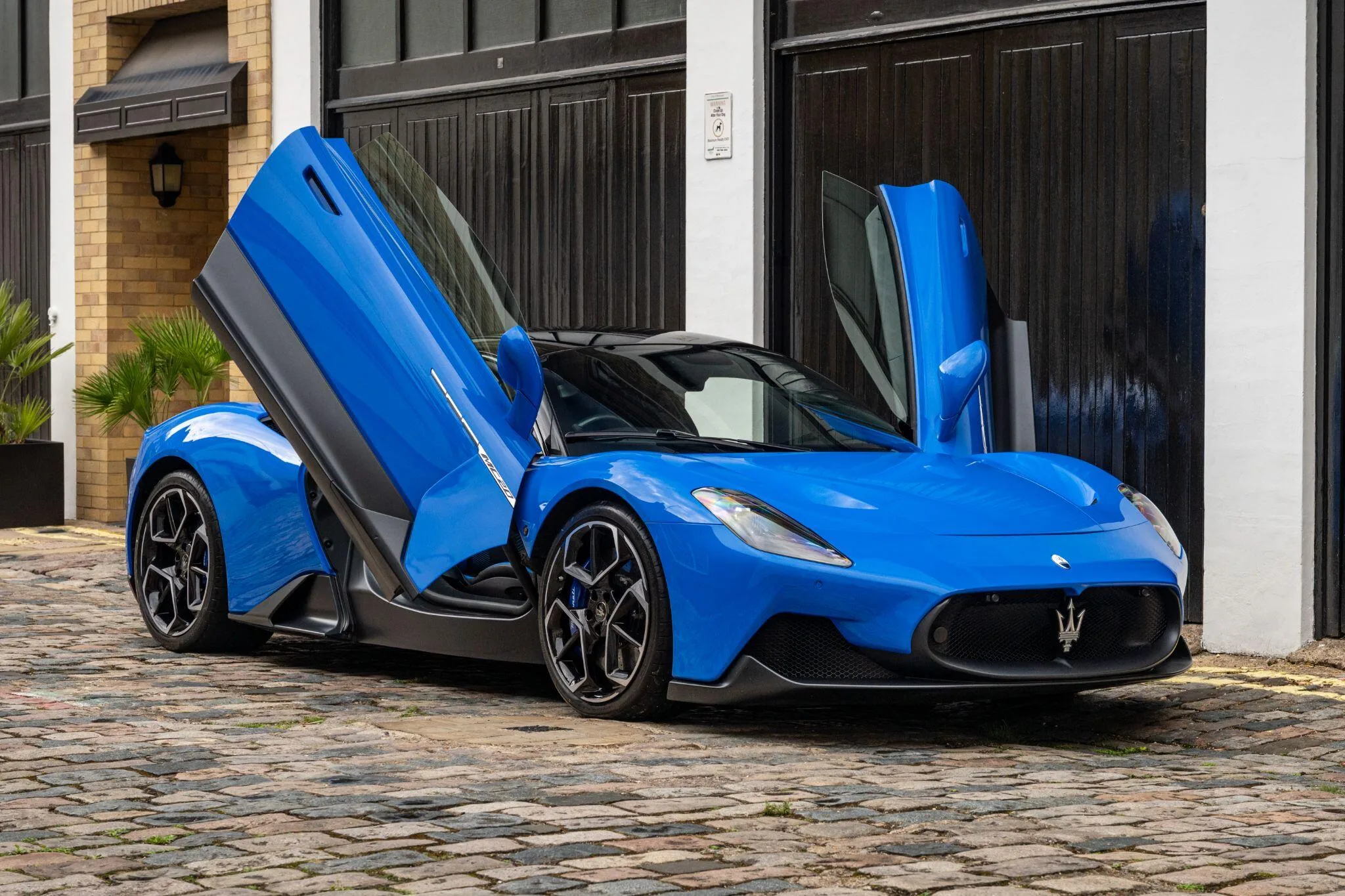 2022 Maserati MC20, 9/30