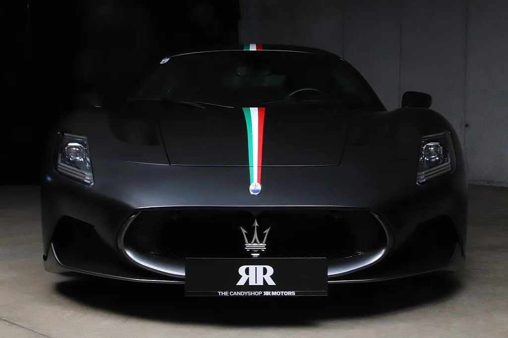 2022 Maserati MC20 offered by a specialist dealer in Unterweitersdorf, Austria, photo 10 of 15