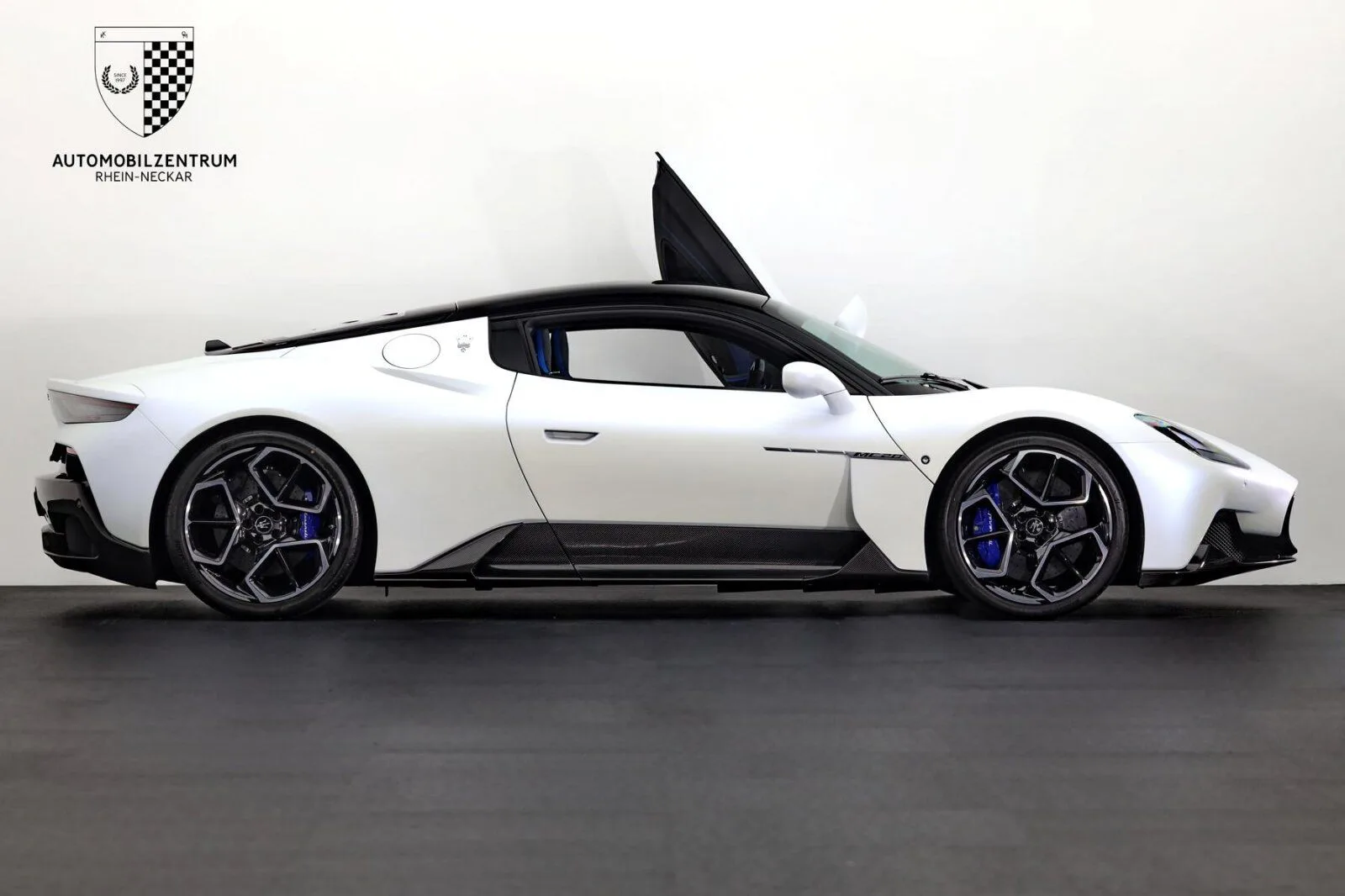 2022 Maserati MC20, 9/30
