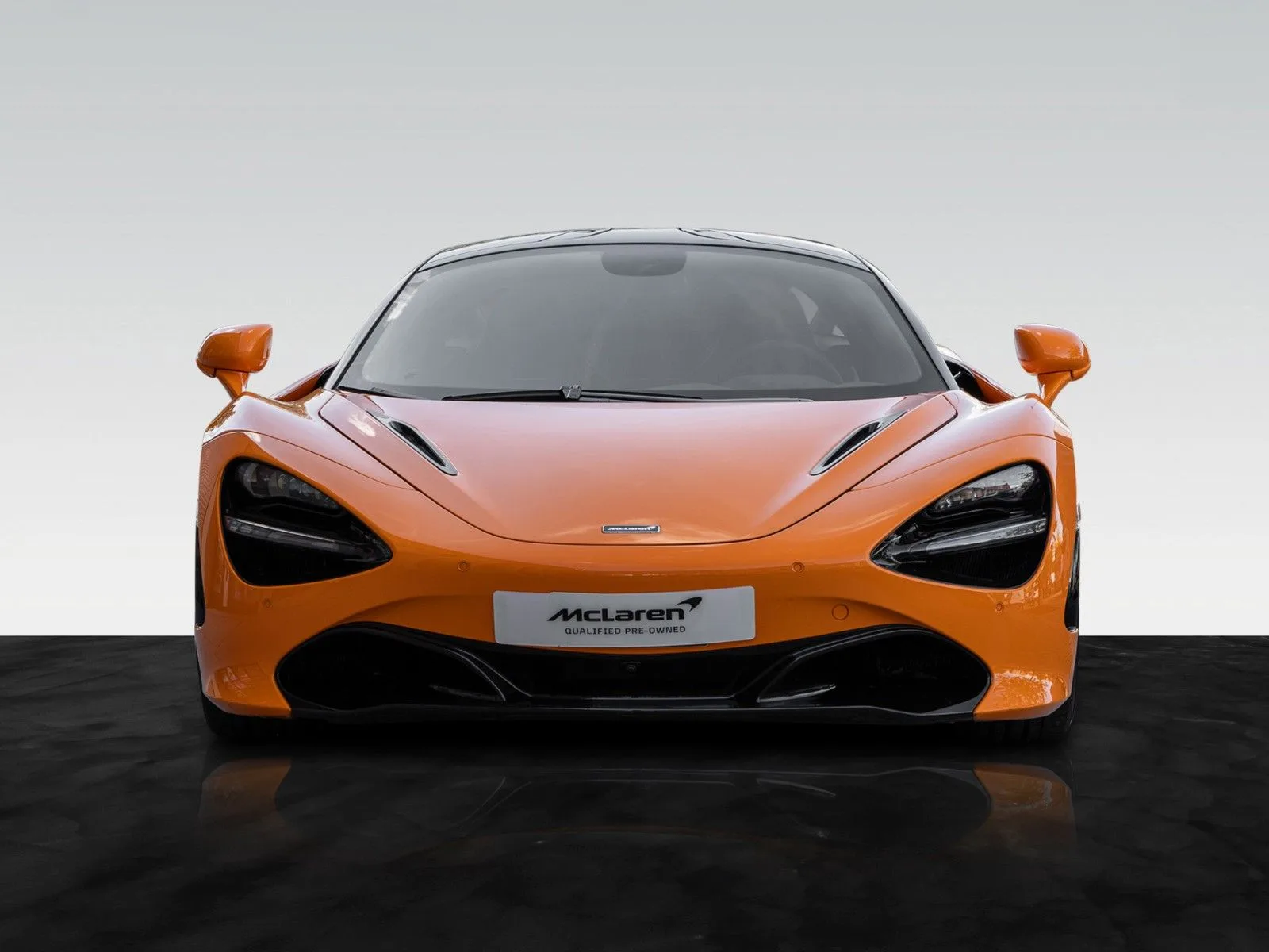 2022 McLaren 720S, 2/28