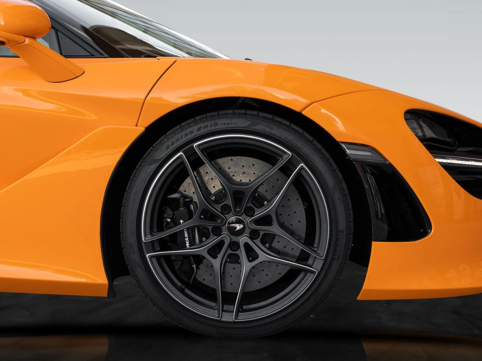 2022 McLaren 720S, 10/28