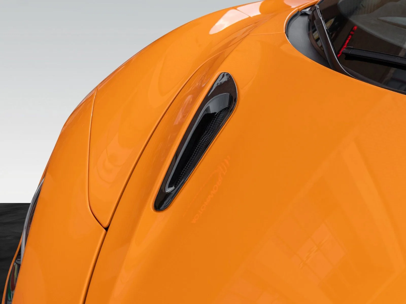 2022 McLaren 720S, 12/28