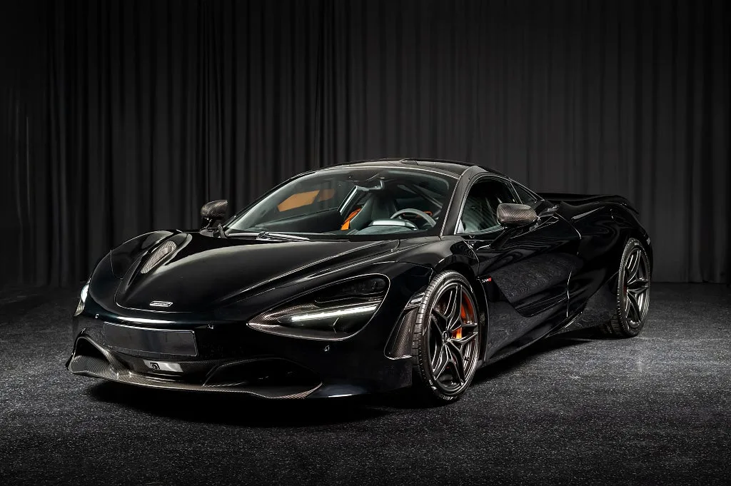 2022 McLaren 720S offered by an authorised dealer in Järfälla, Sweden, main photo