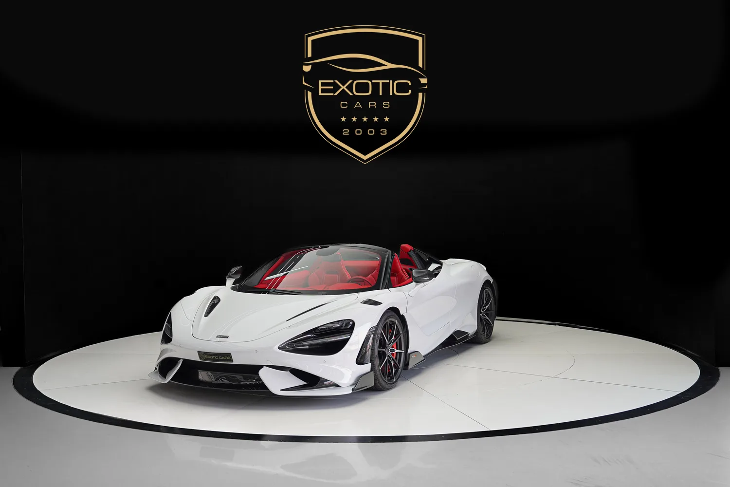 2022 McLaren 765LT Spider offered by a specialist dealer in Dubai, United Arab Emirates, main photo