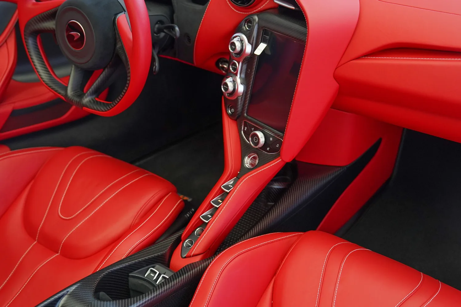 2022 McLaren 765LT Spider, 19/20