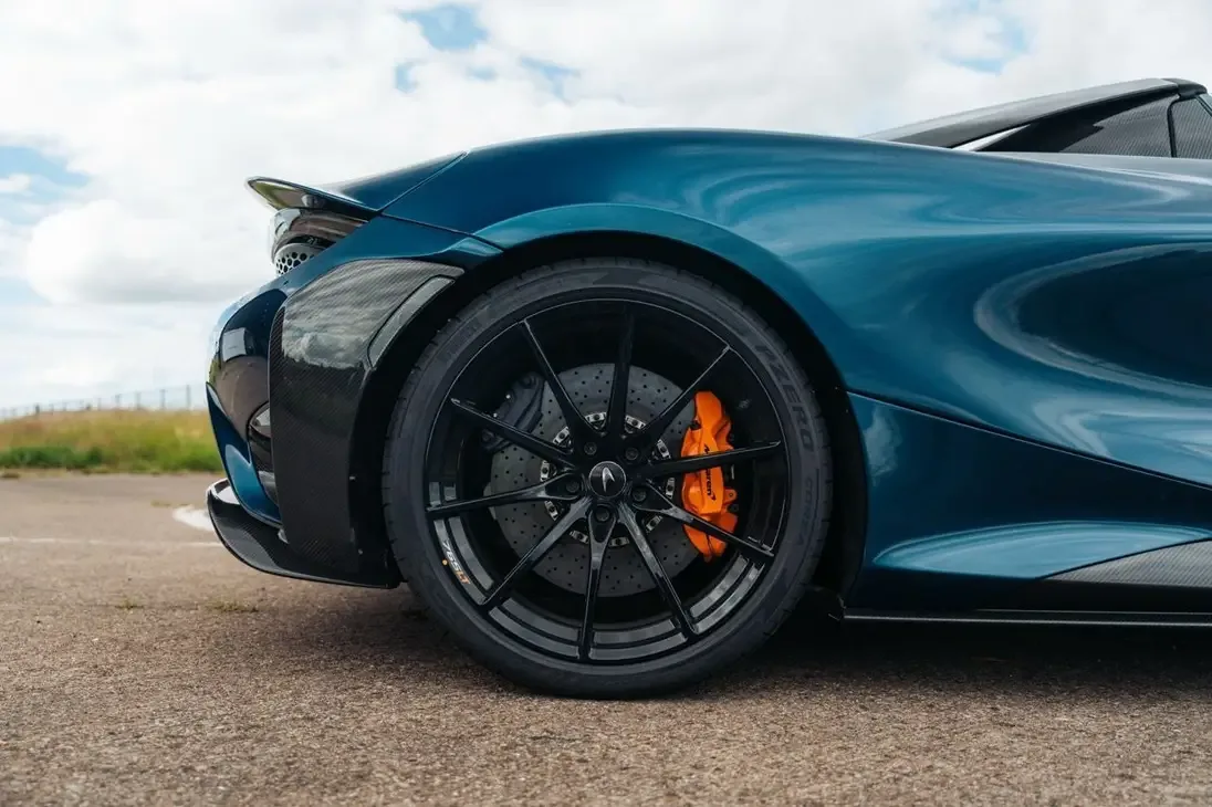 2022 McLaren 765LT Spider, 25/30