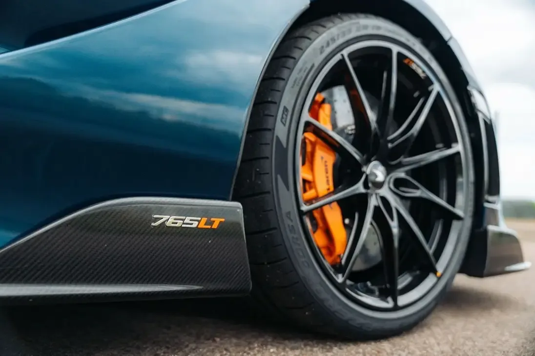 2022 McLaren 765LT Spider, 26/30
