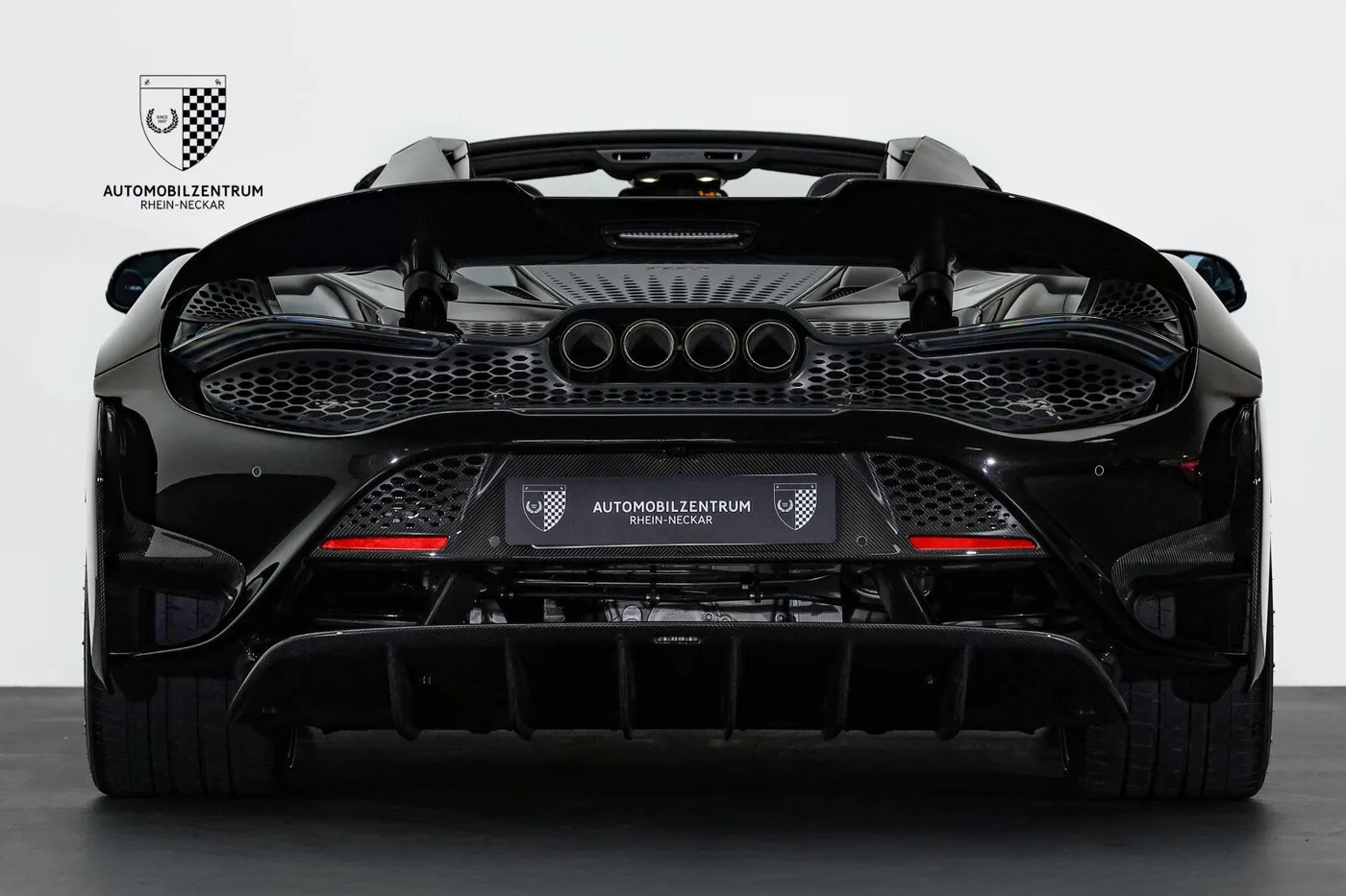2022 McLaren 765LT Spider angeboten von einem Supersportwagenhändler in Viernheim, Deutschland, Foto 6 von 25