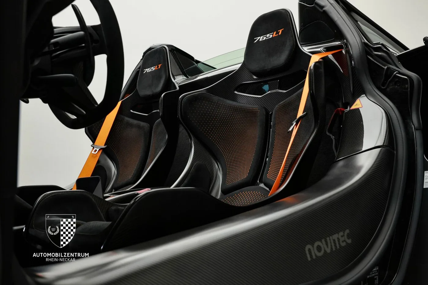 2022 McLaren 765LT Spider angeboten von einem Supersportwagenhändler in Viernheim, Deutschland, Foto 20 von 25