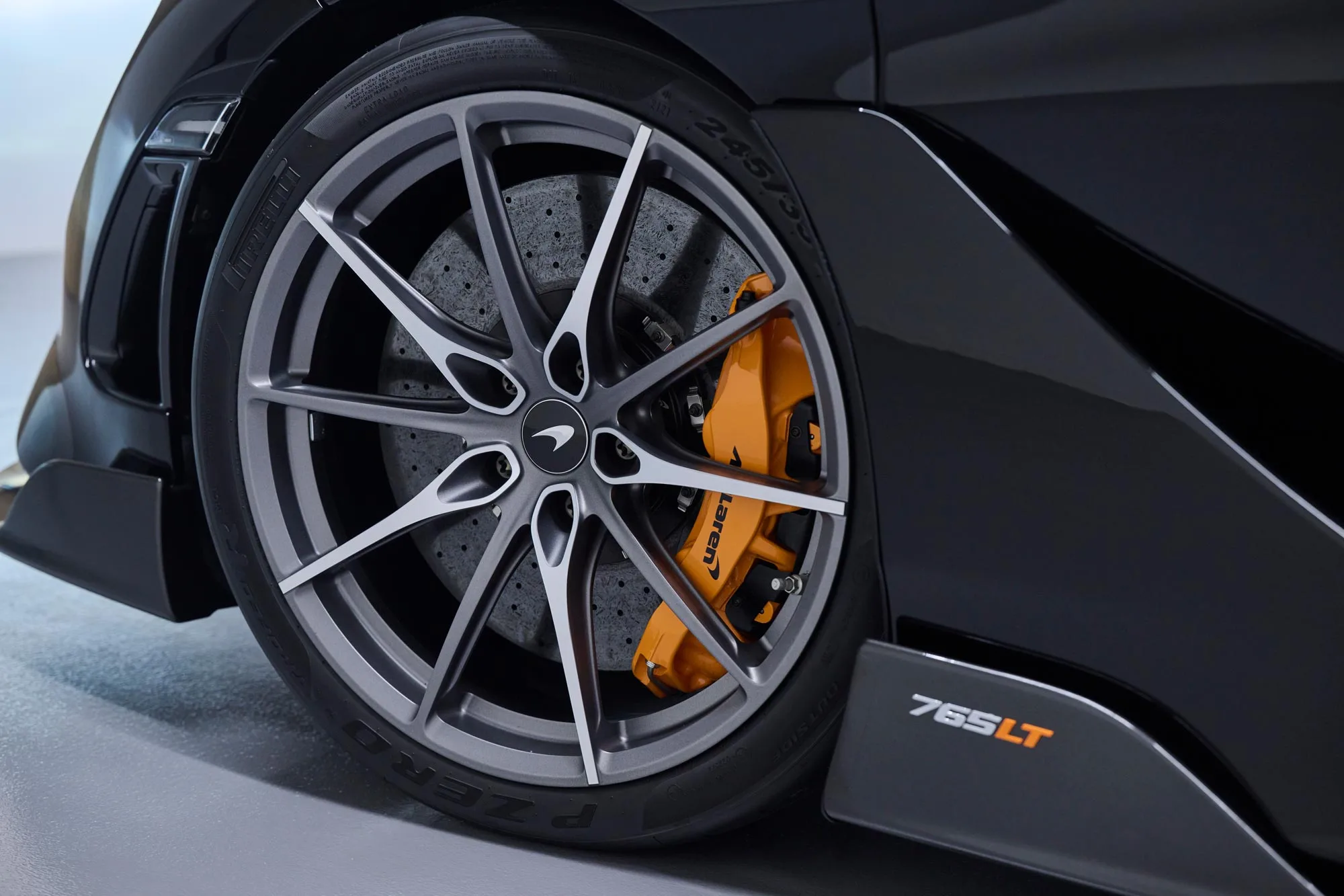 2022 McLaren 765LT Spider, 8/25