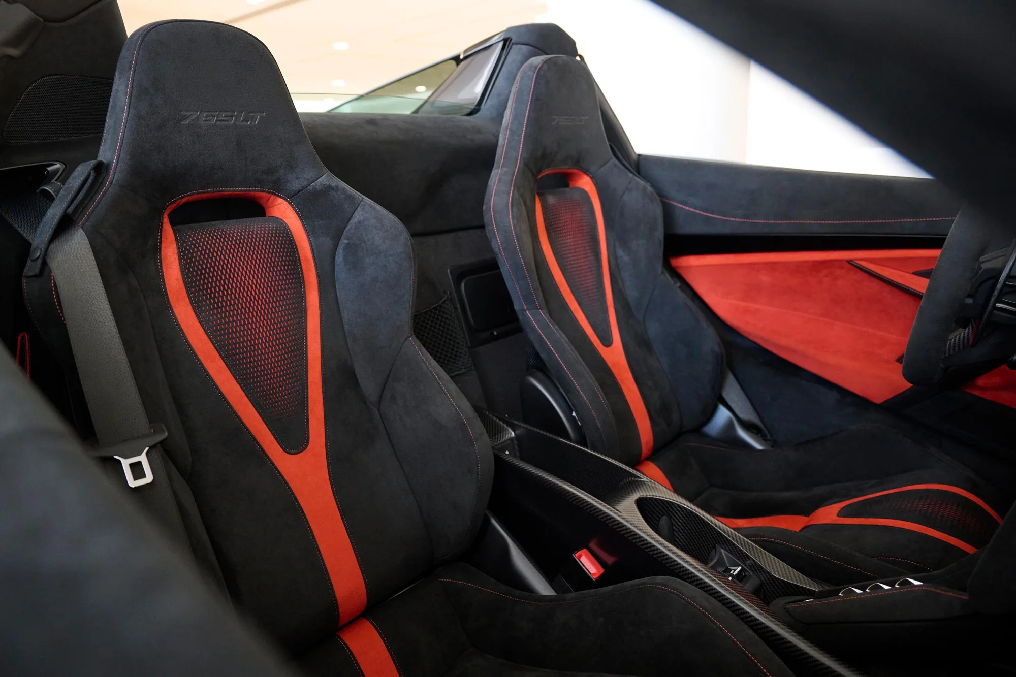 2022 McLaren 765LT Spider, 20/22