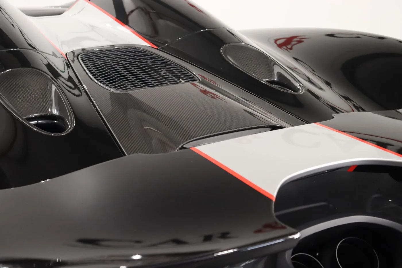 2022 McLaren Elva angeboten von einem Supersportwagenhändler in Zibido San Giacomo, Italien, Foto 21 von 24
