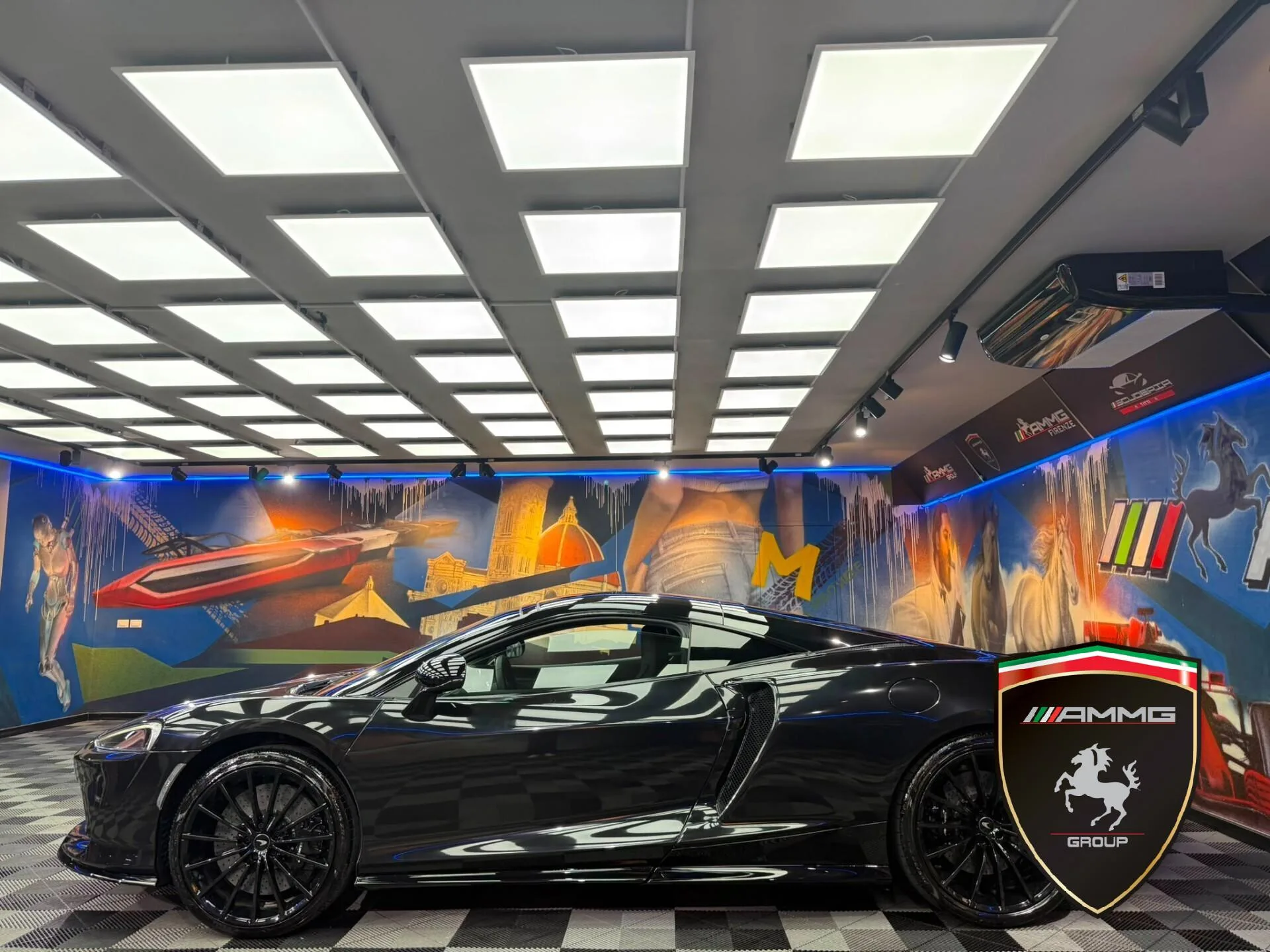 2022 McLaren GT, 4/15