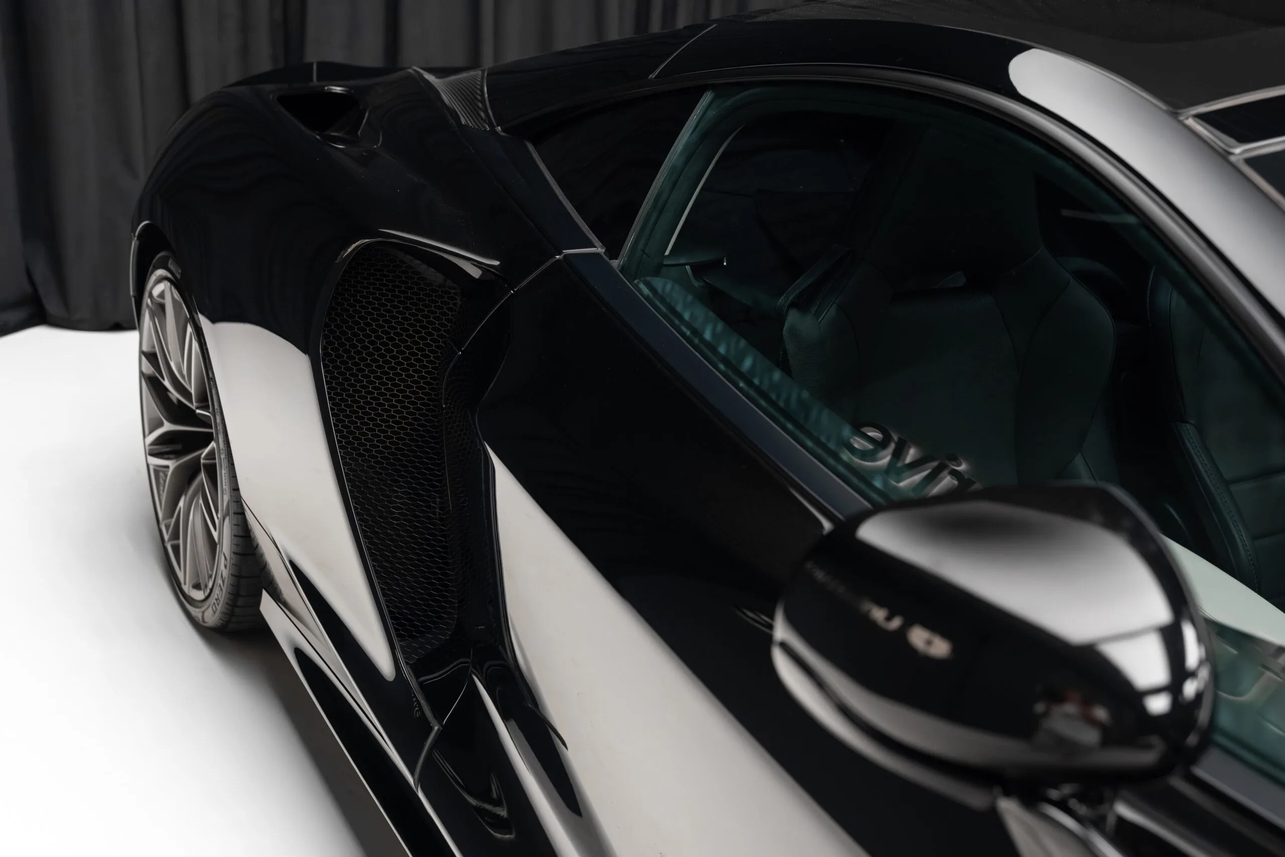 2022 McLaren GT, 5/30