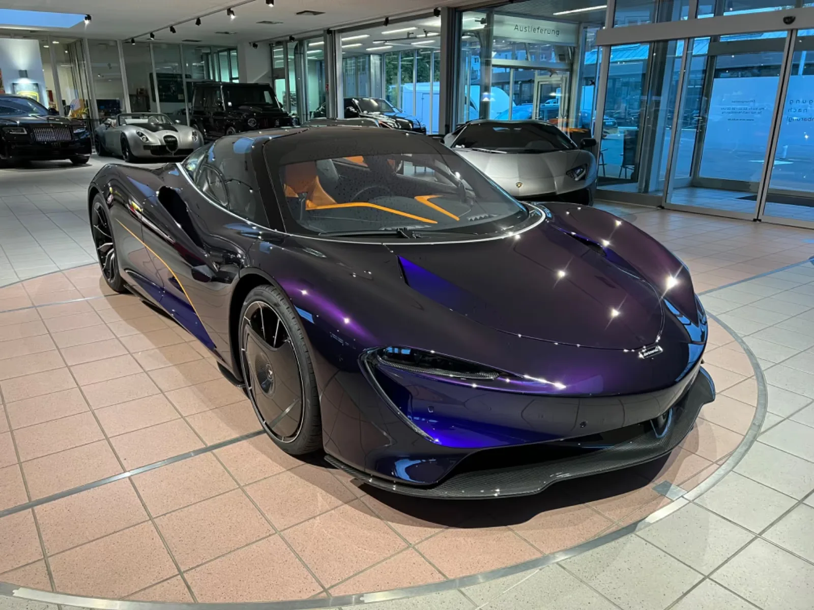 2022 McLaren Speedtail angeboten von einem Fachhändler in Hannover, Deutschland, Hauptfoto