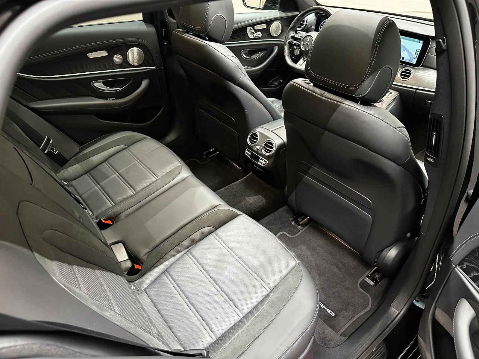 2022 Mercedes-AMG E 53 Estate, 19/27