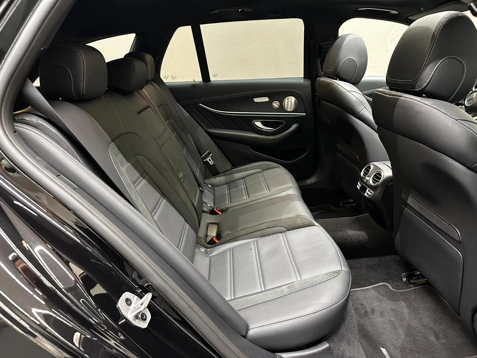 2022 Mercedes-AMG E 53 Estate, 20/27