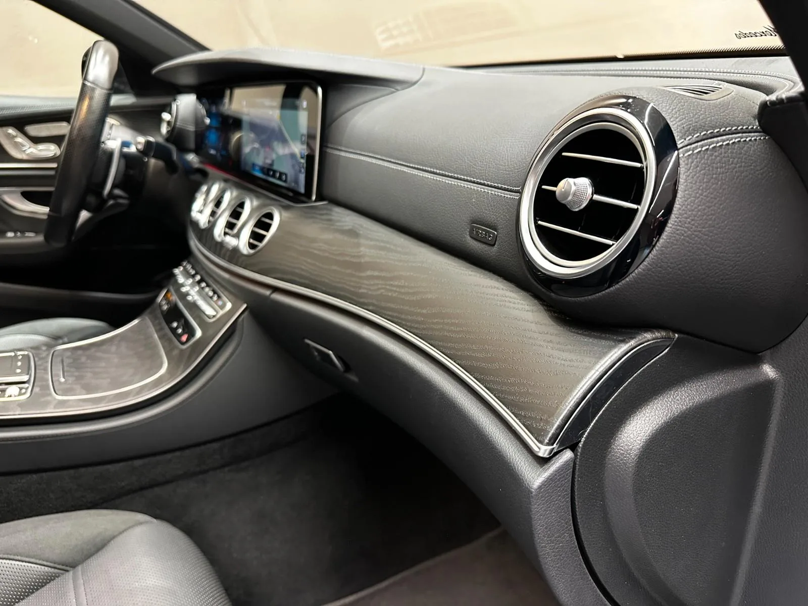 2022 Mercedes-AMG E 53 Estate, 23/27
