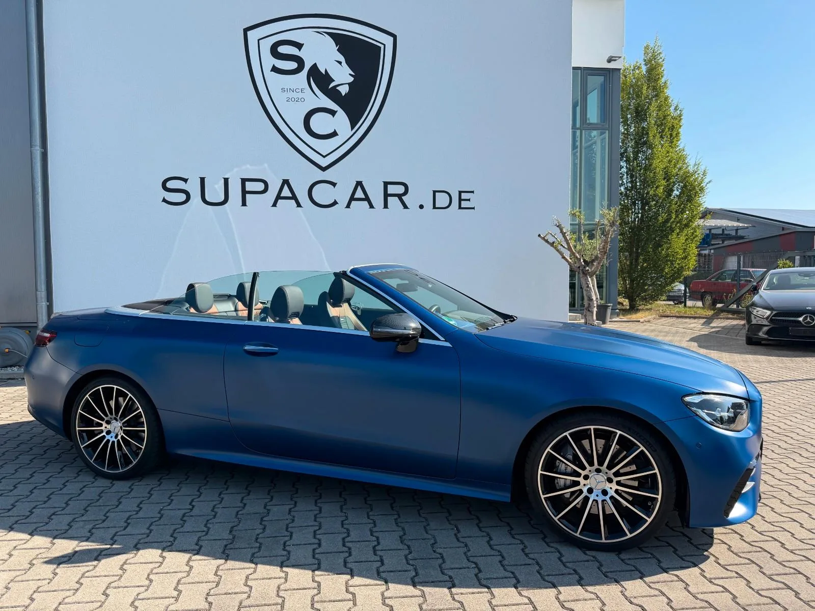 2022 Mercedes-AMG E 53 Cabriolet, 2/30