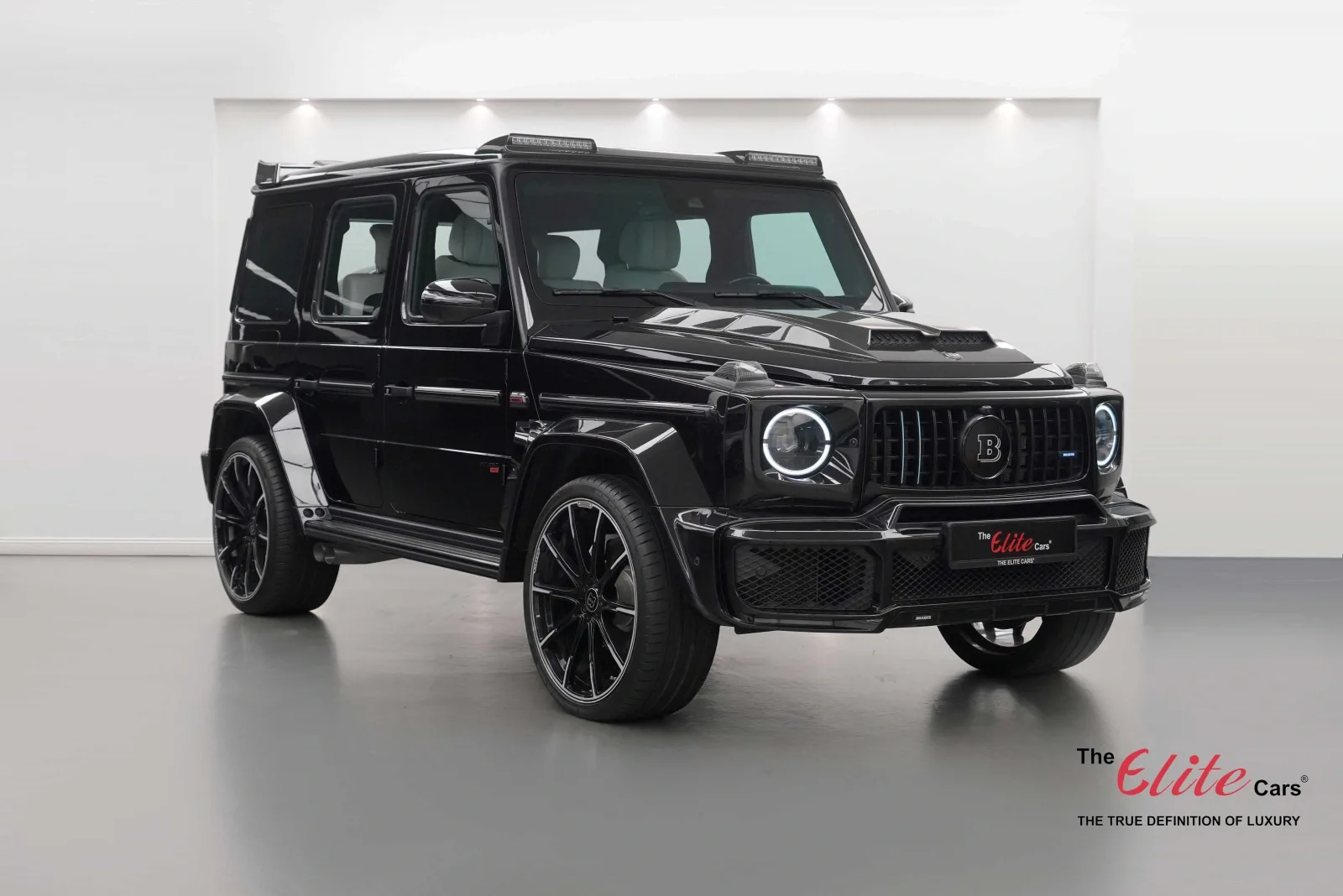 2022 Brabus G 700 angeboten von einem Fachhändler in Dubai, Vereinigte Arabische Emirate, Hauptfoto