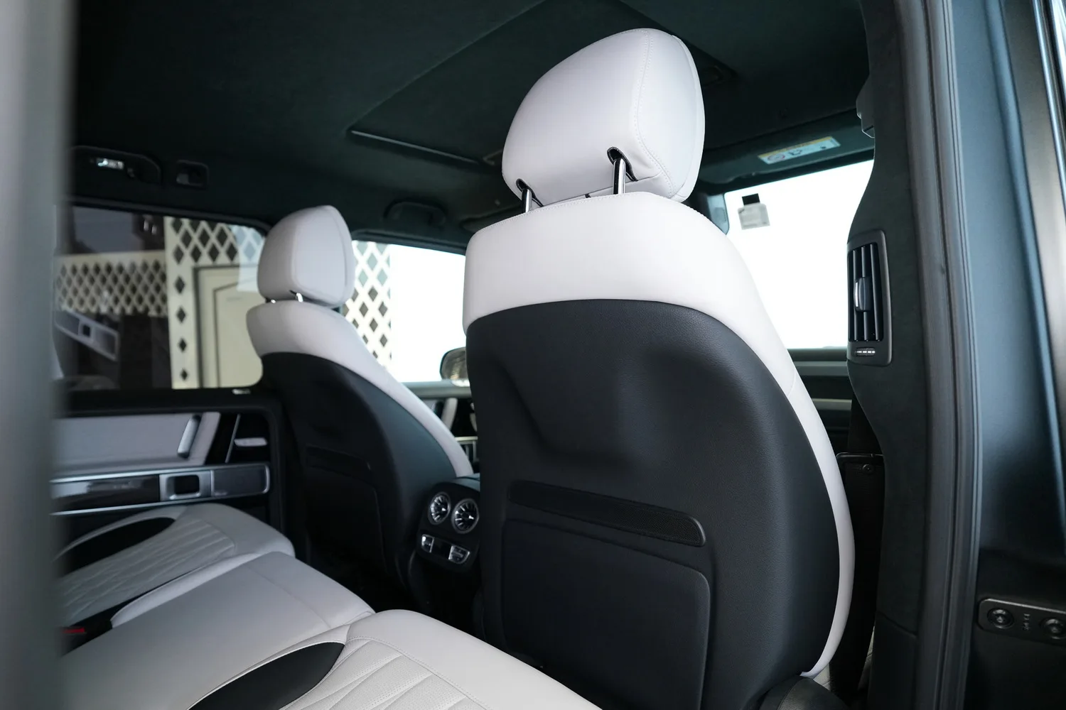 2022 Mercedes-AMG G 63, 14/18