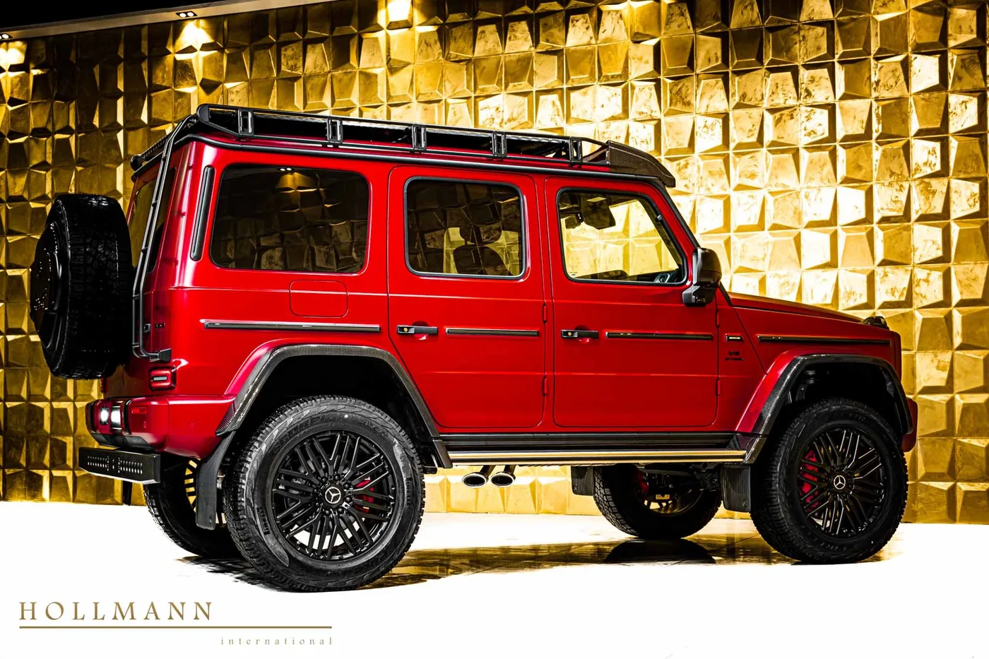 2022 Mercedes-AMG G 63 4x4 offered by a specialist dealer in Stuhr, Germany, photo 2 of 8