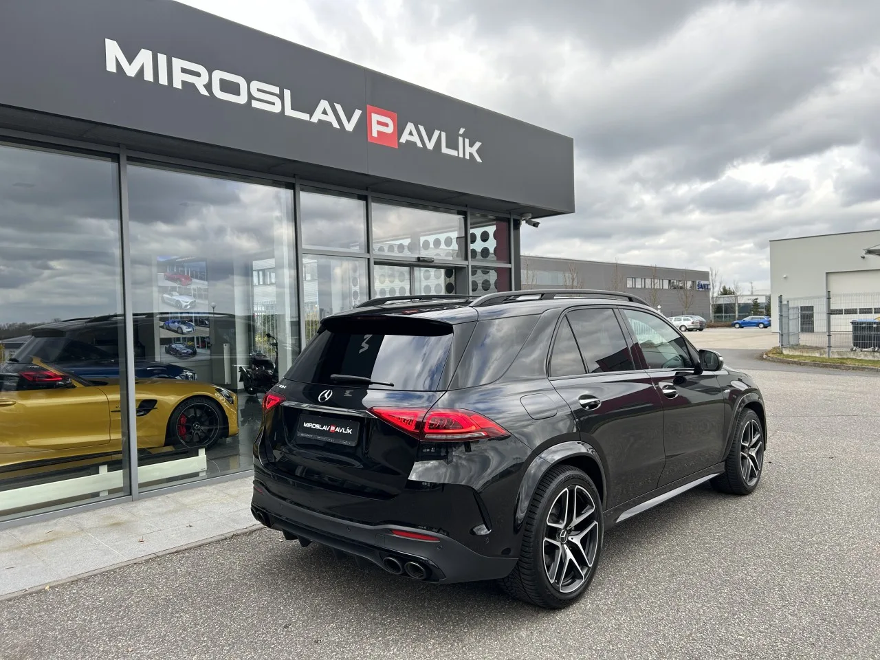 2022 Mercedes-AMG GLE 53 4MATIC+ proposée par un concessionnaire spécialisé à Písek, Tchéquie, photo 5 sur 30