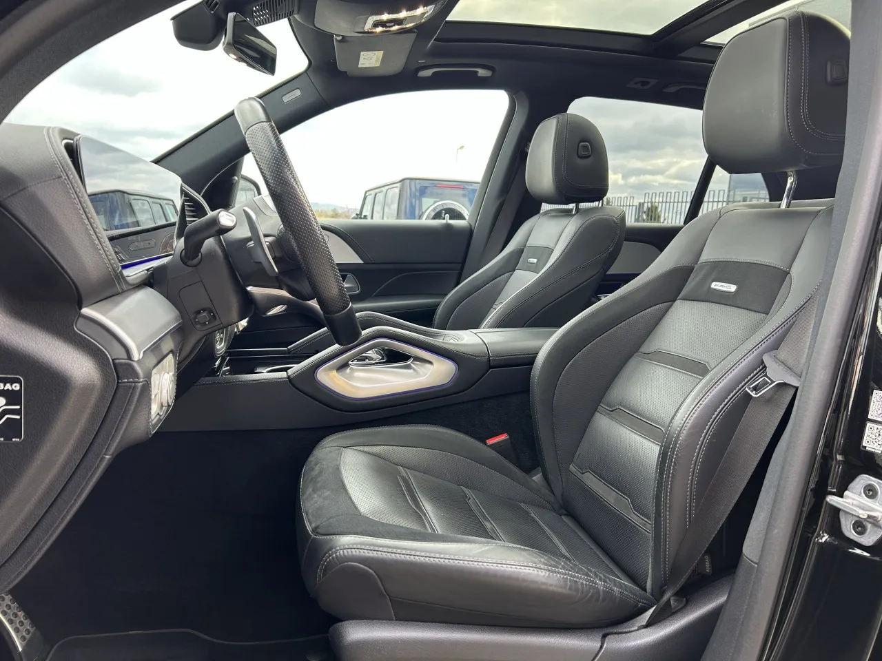 2022 Mercedes-AMG GLE 53 4MATIC+ proposée par un concessionnaire spécialisé à Písek, Tchéquie, photo 12 sur 30
