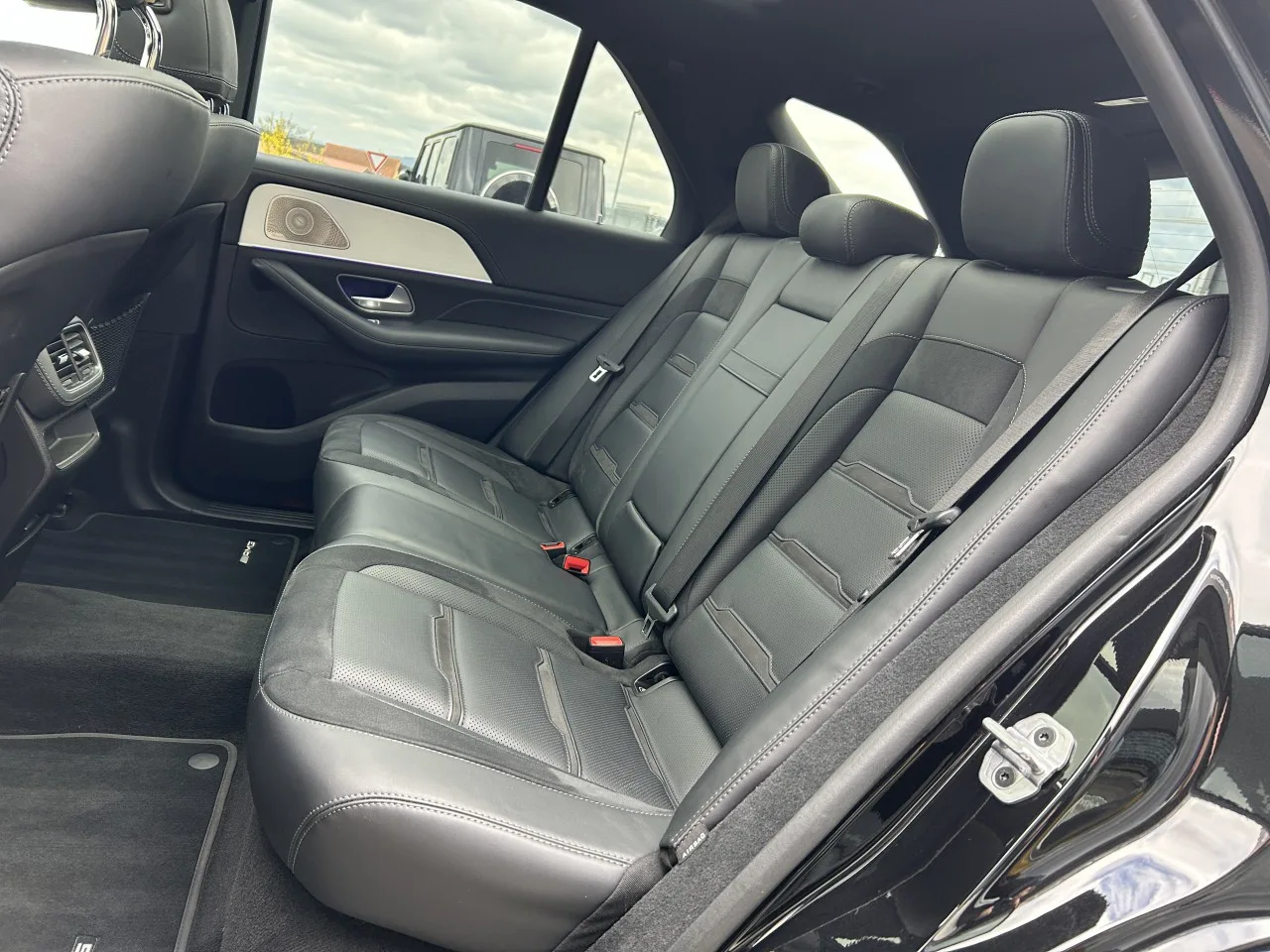 2022 Mercedes-AMG GLE 53 4MATIC+ proposée par un concessionnaire spécialisé à Písek, Tchéquie, photo 28 sur 30