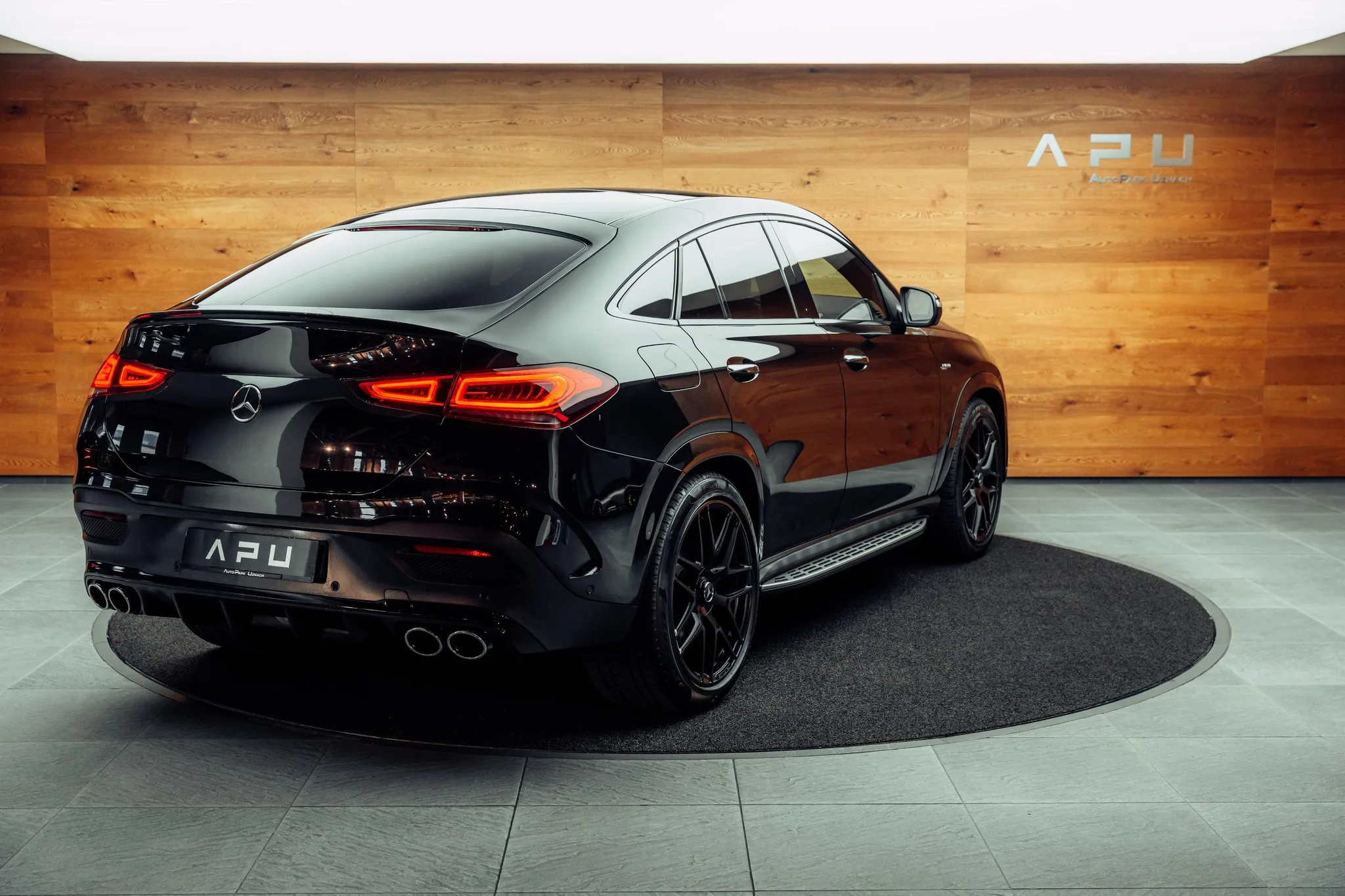2022 Mercedes-AMG GLE 53 Coupé, 2/19