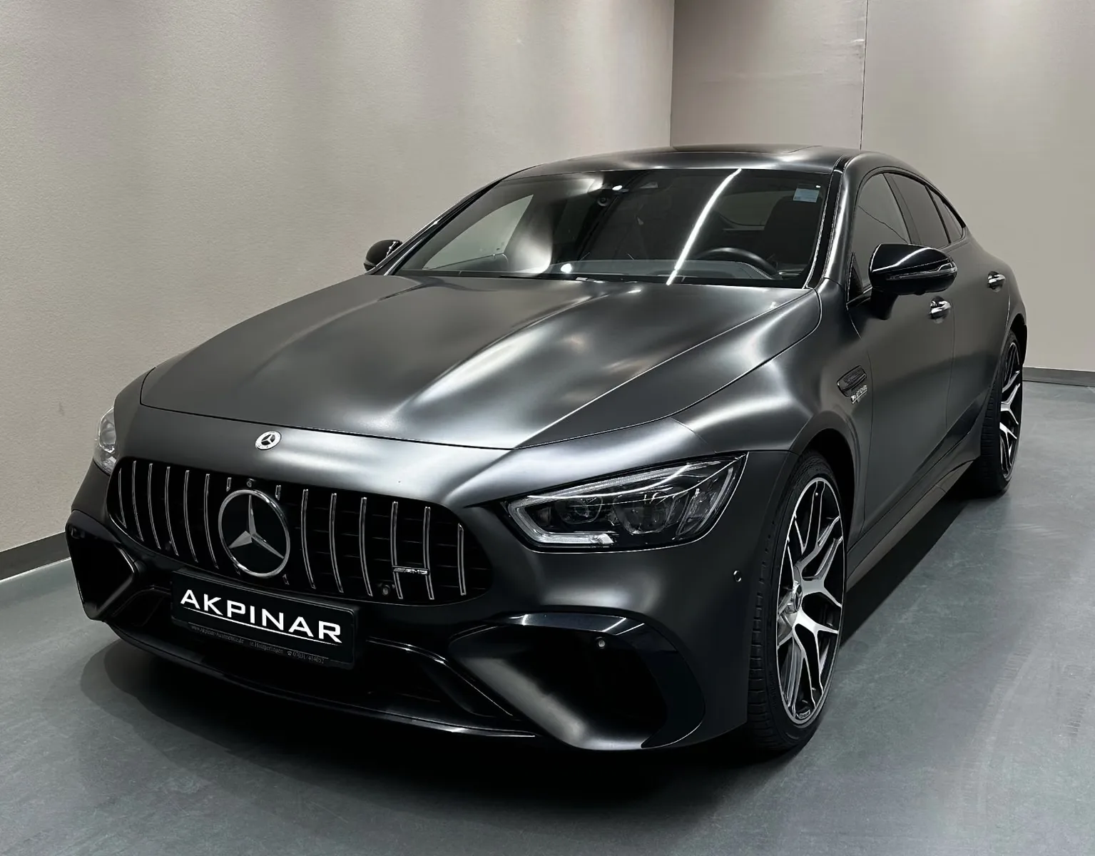 2022 Mercedes-AMG GT 63 S E Performance angeboten von einem Fachhändler in Holzgerlingen, Deutschland, Hauptfoto