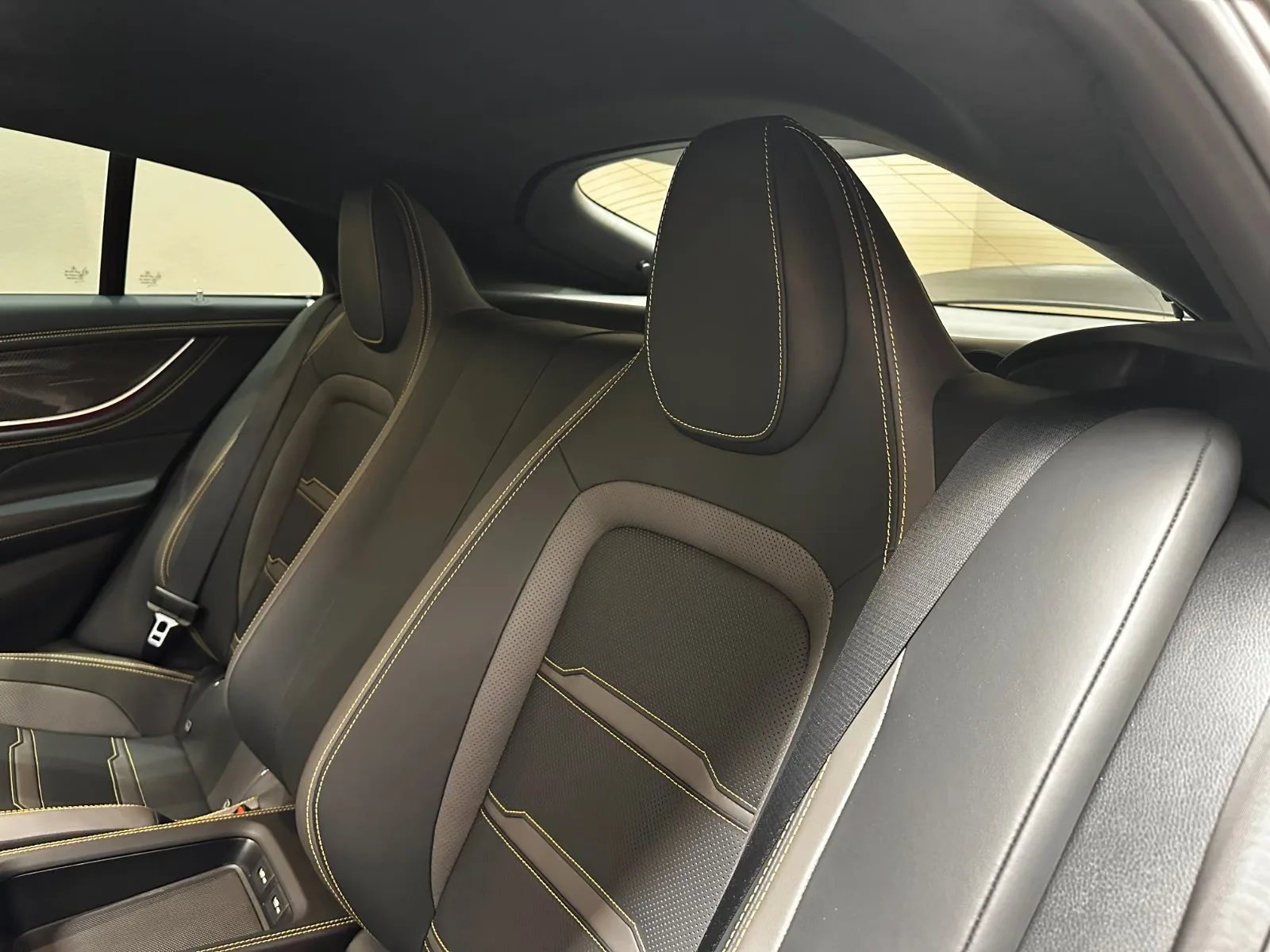 2022 Mercedes-AMG GT 63 S E Performance, 15/30