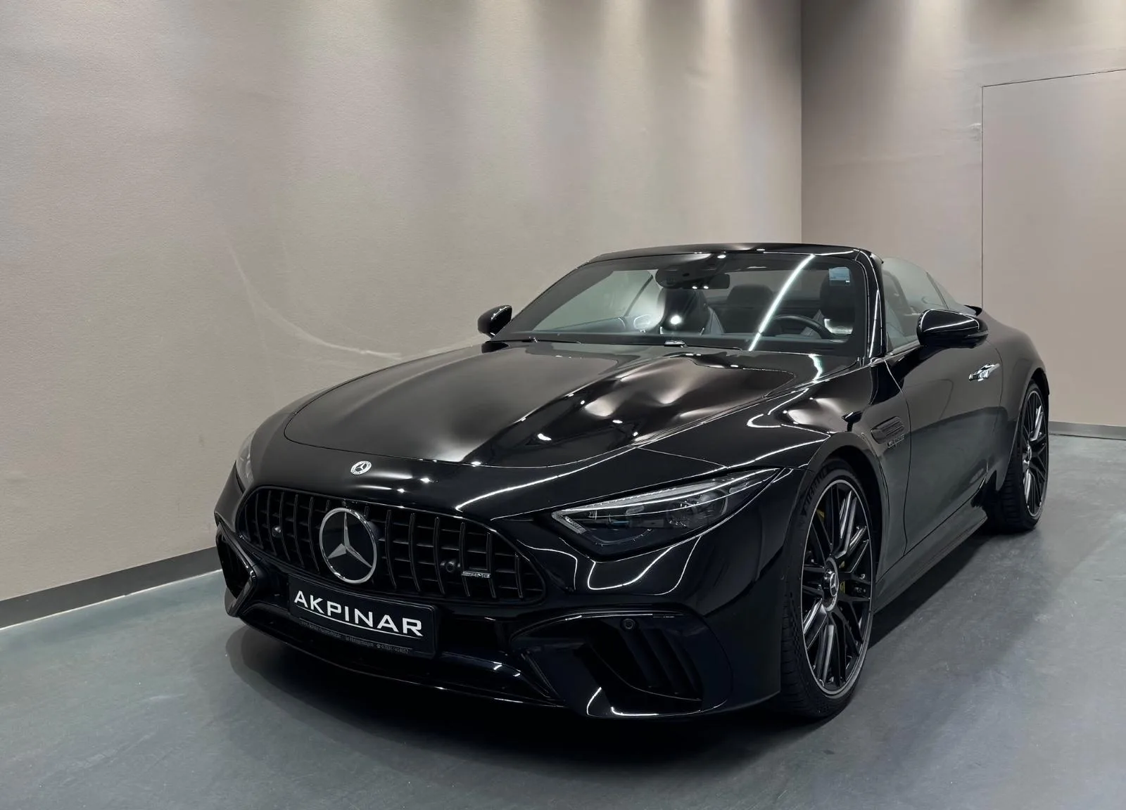 2022 Mercedes-AMG SL 63 angeboten von einem Fachhändler in Holzgerlingen, Deutschland, Hauptfoto