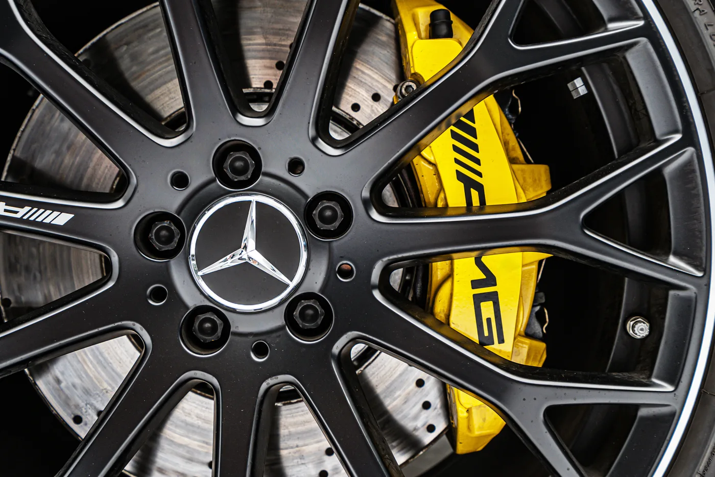 2022 Mercedes-AMG SL 63 4MATIC+ offered by a specialist dealer in Sengenthal, Germany, photo 17 of 25