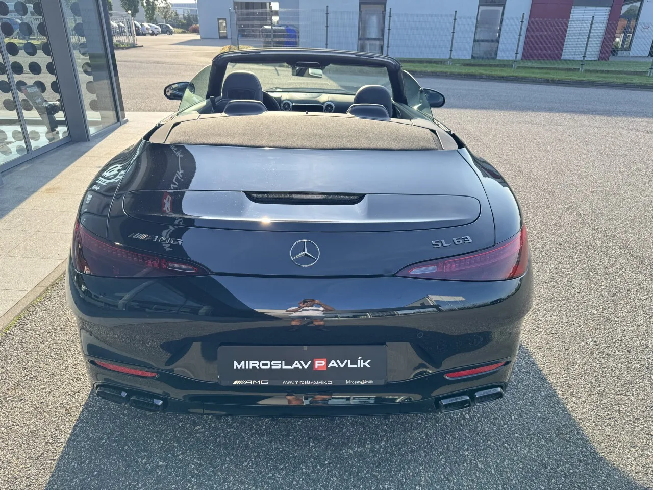 2022 Mercedes-AMG SL 63 offered by a specialist dealer in Písek, Czechia, photo 5 of 15