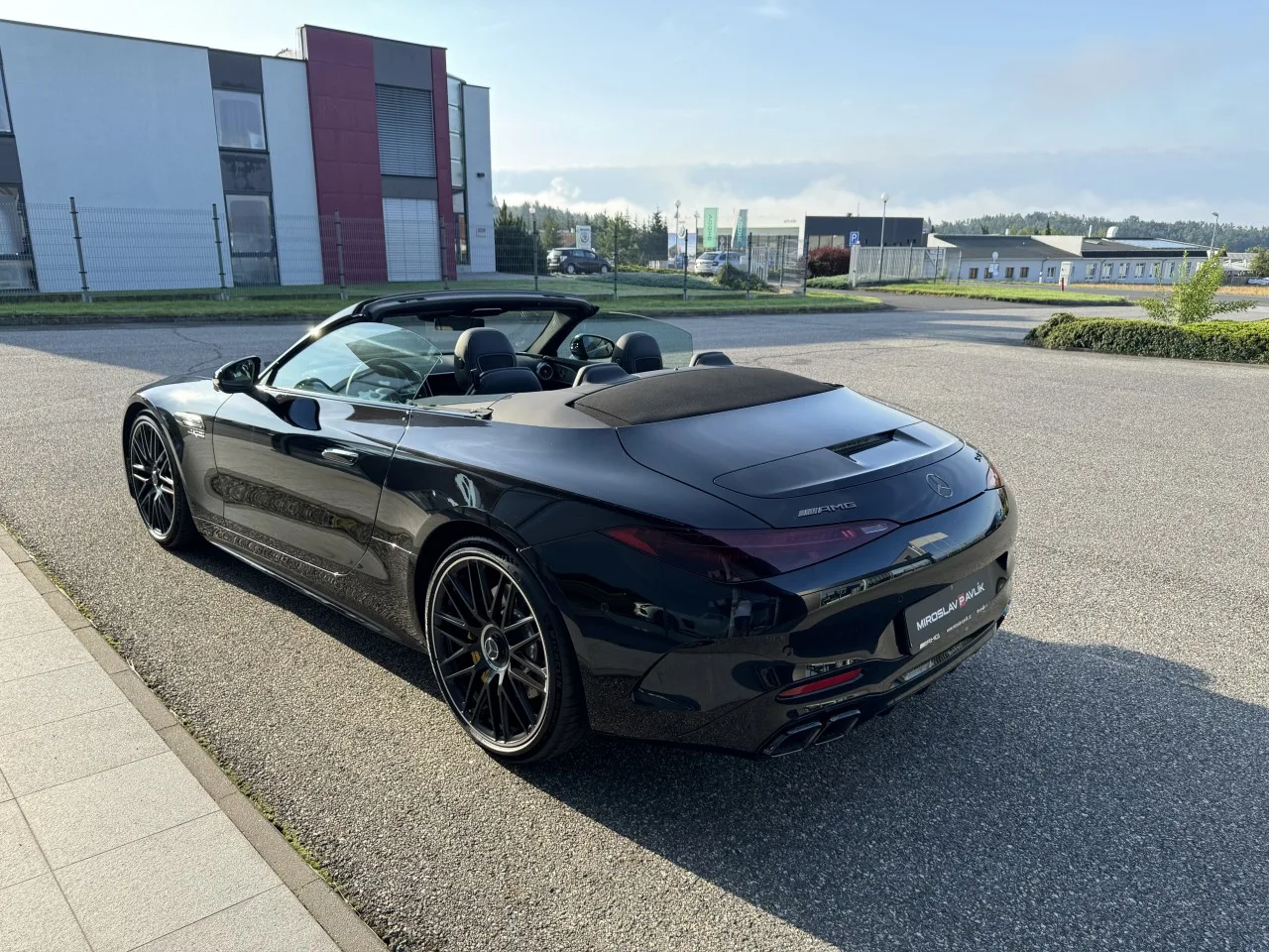 2022 Mercedes-AMG SL 63 offered by a specialist dealer in Písek, Czechia, photo 6 of 15
