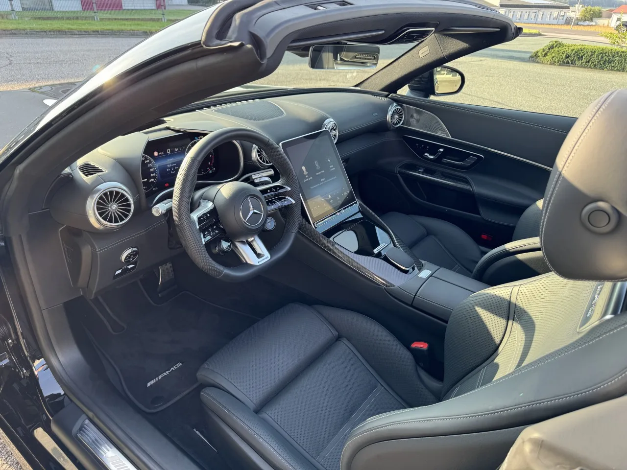 2022 Mercedes-AMG SL 63 offered by a specialist dealer in Písek, Czechia, photo 15 of 15