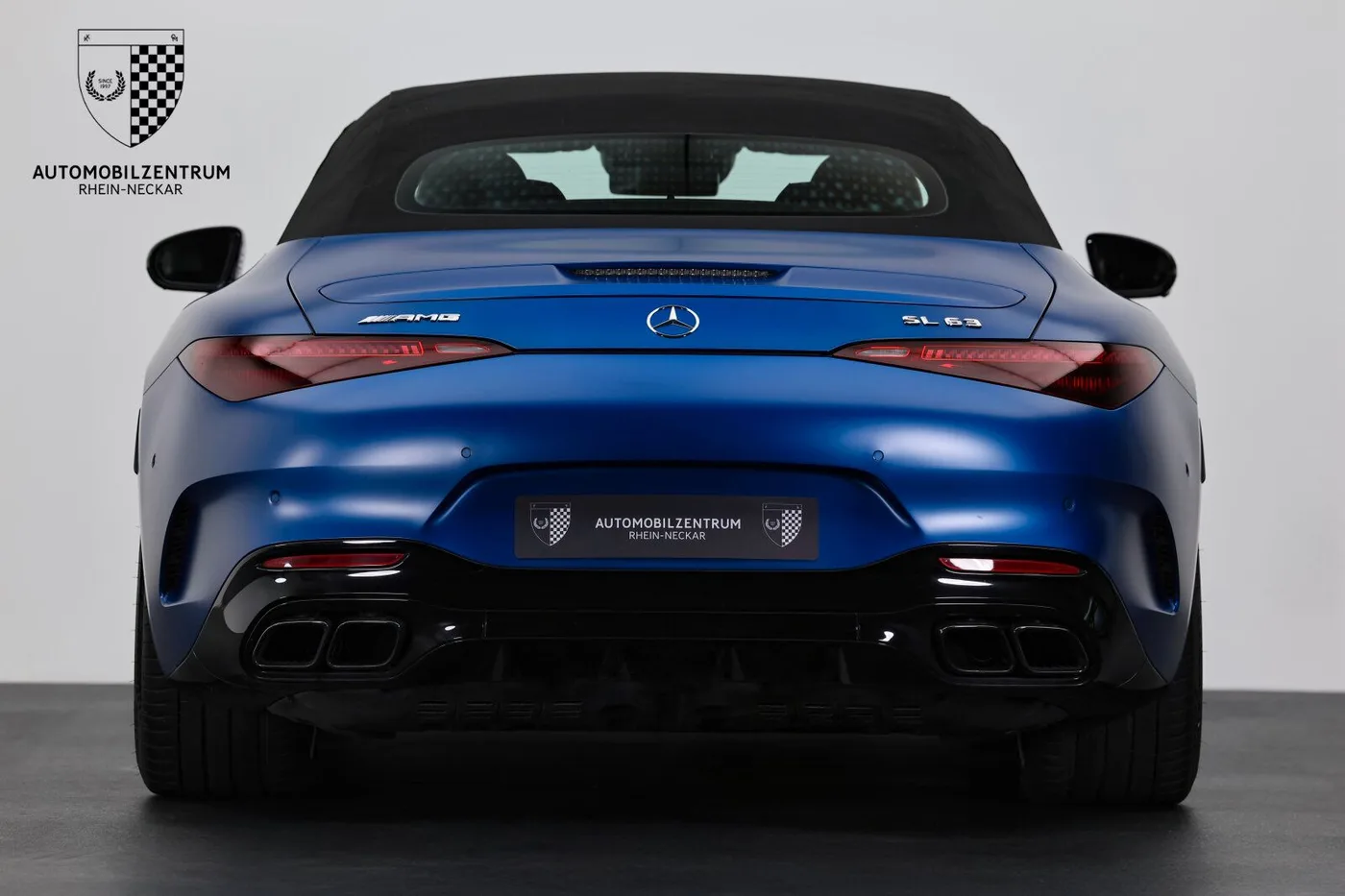 2022 Mercedes-AMG SL 63 offered by a supercar dealer in Viernheim, Germany, photo 6 of 25