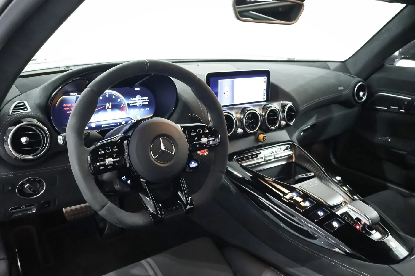 2022 Mercedes-AMG GT Black Series proposée par un spécialiste de la supercar à Zibido San Giacomo, Italie, photo 10 sur 25