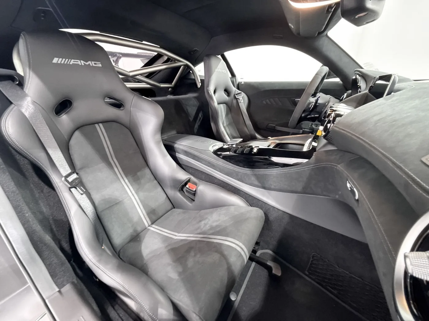 2022 Mercedes-AMG GT Black Series proposée par un spécialiste de la supercar à Zibido San Giacomo, Italie, photo 25 sur 25