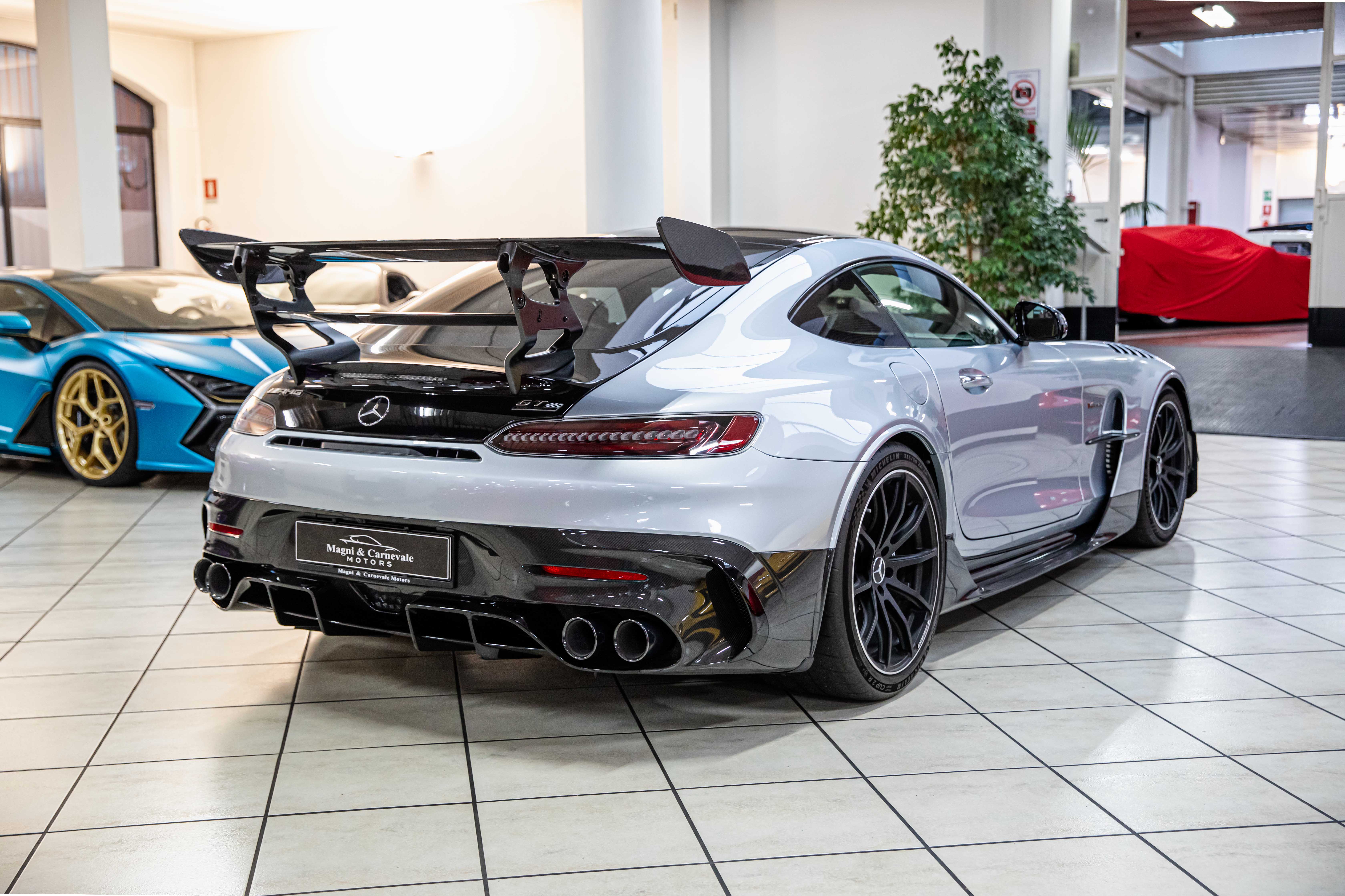 2022 Mercedes-AMG GT Black Series proposée par un concessionnaire spécialisé à Milan, Italie, photo 12 sur 20