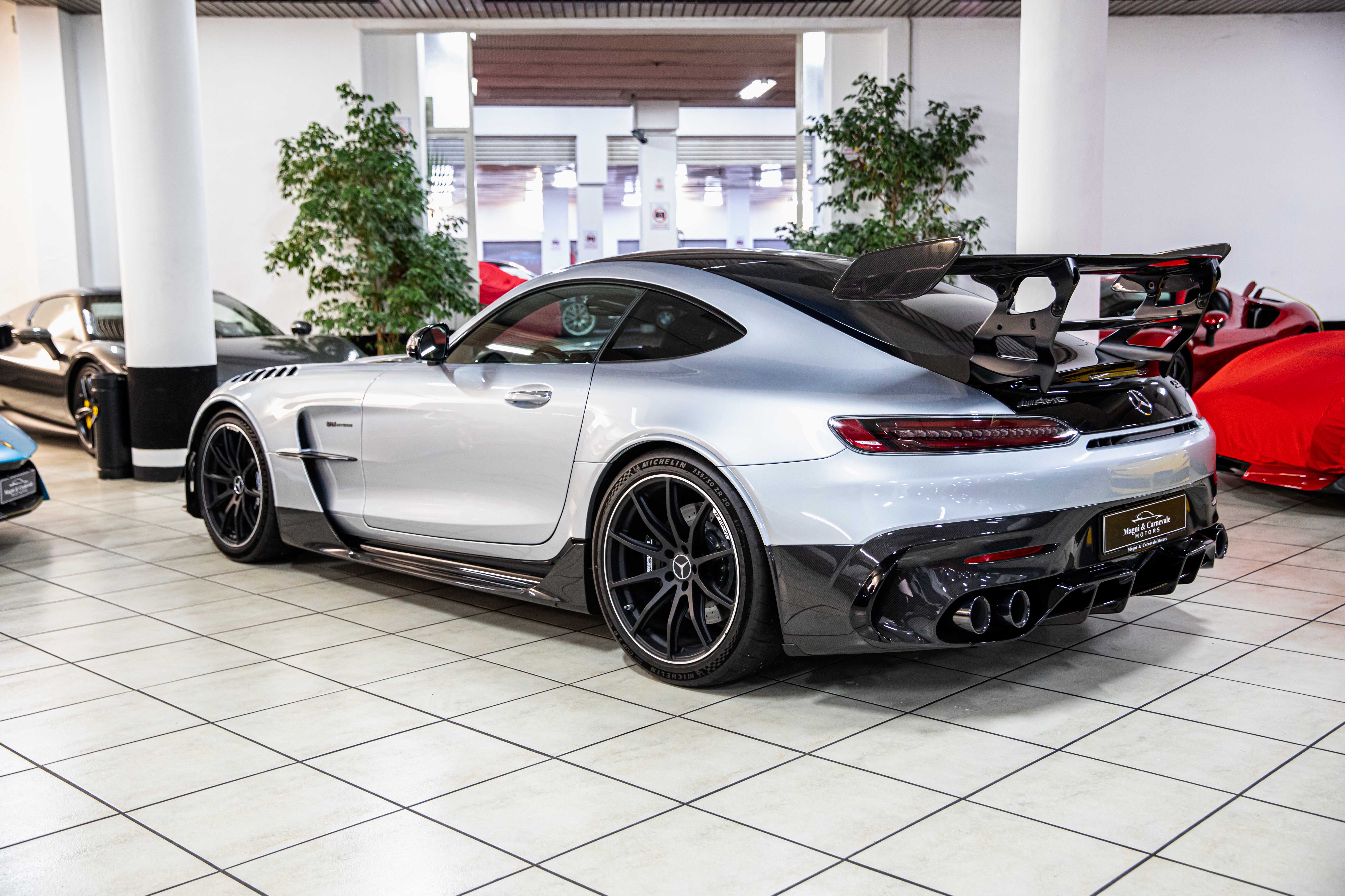 2022 Mercedes-AMG GT Black Series proposée par un concessionnaire spécialisé à Milan, Italie, photo 13 sur 20