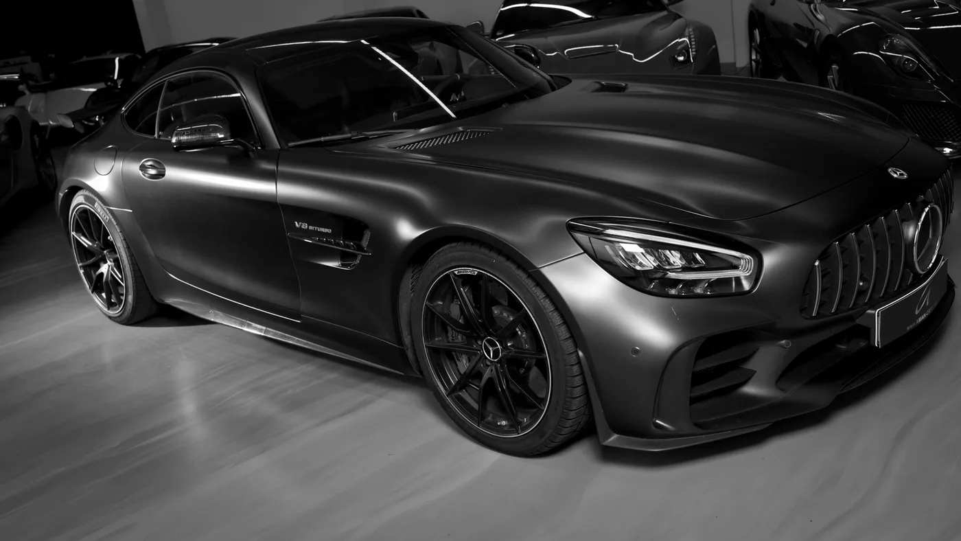 2022 Mercedes-Benz AMG GT R offered by a specialist dealer in Cologne, Germany, photo 3 of 24
