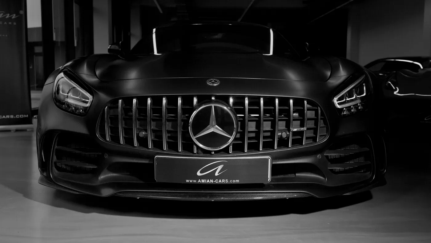 2022 Mercedes-Benz AMG GT R offered by a specialist dealer in Cologne, Germany, photo 4 of 24