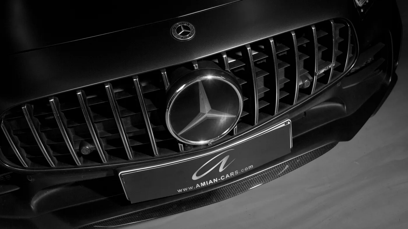 2022 Mercedes-Benz AMG GT R offered by a specialist dealer in Cologne, Germany, photo 5 of 24
