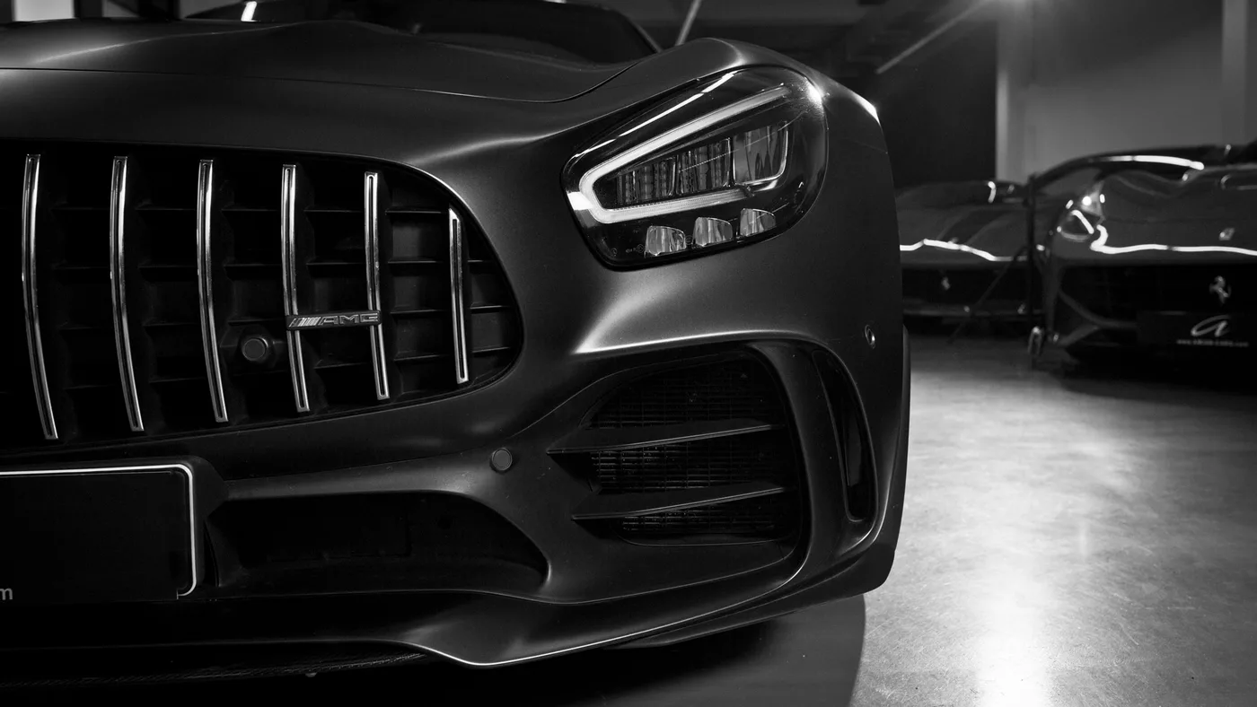 2022 Mercedes-Benz AMG GT R offered by a specialist dealer in Cologne, Germany, photo 6 of 24