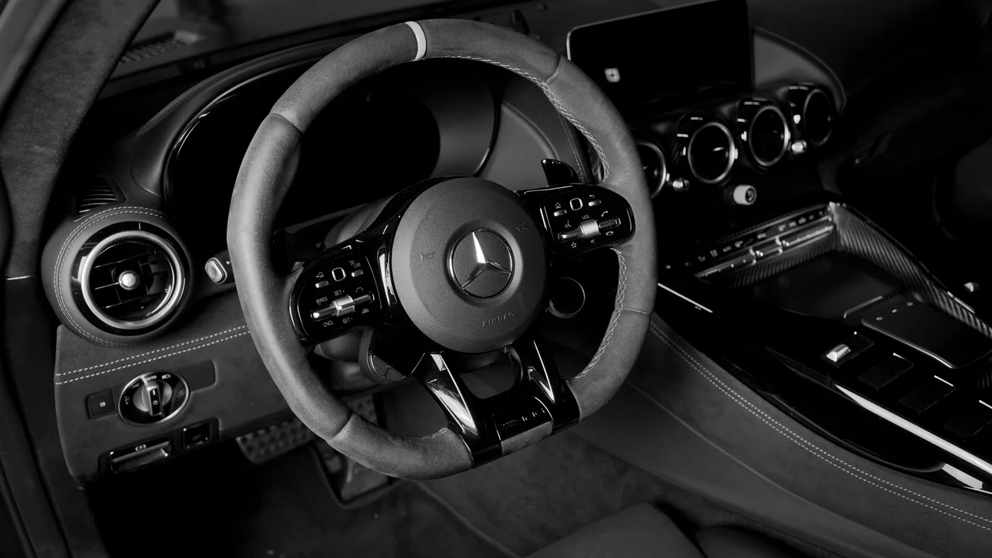 2022 Mercedes-Benz AMG GT R offered by a specialist dealer in Cologne, Germany, photo 10 of 24
