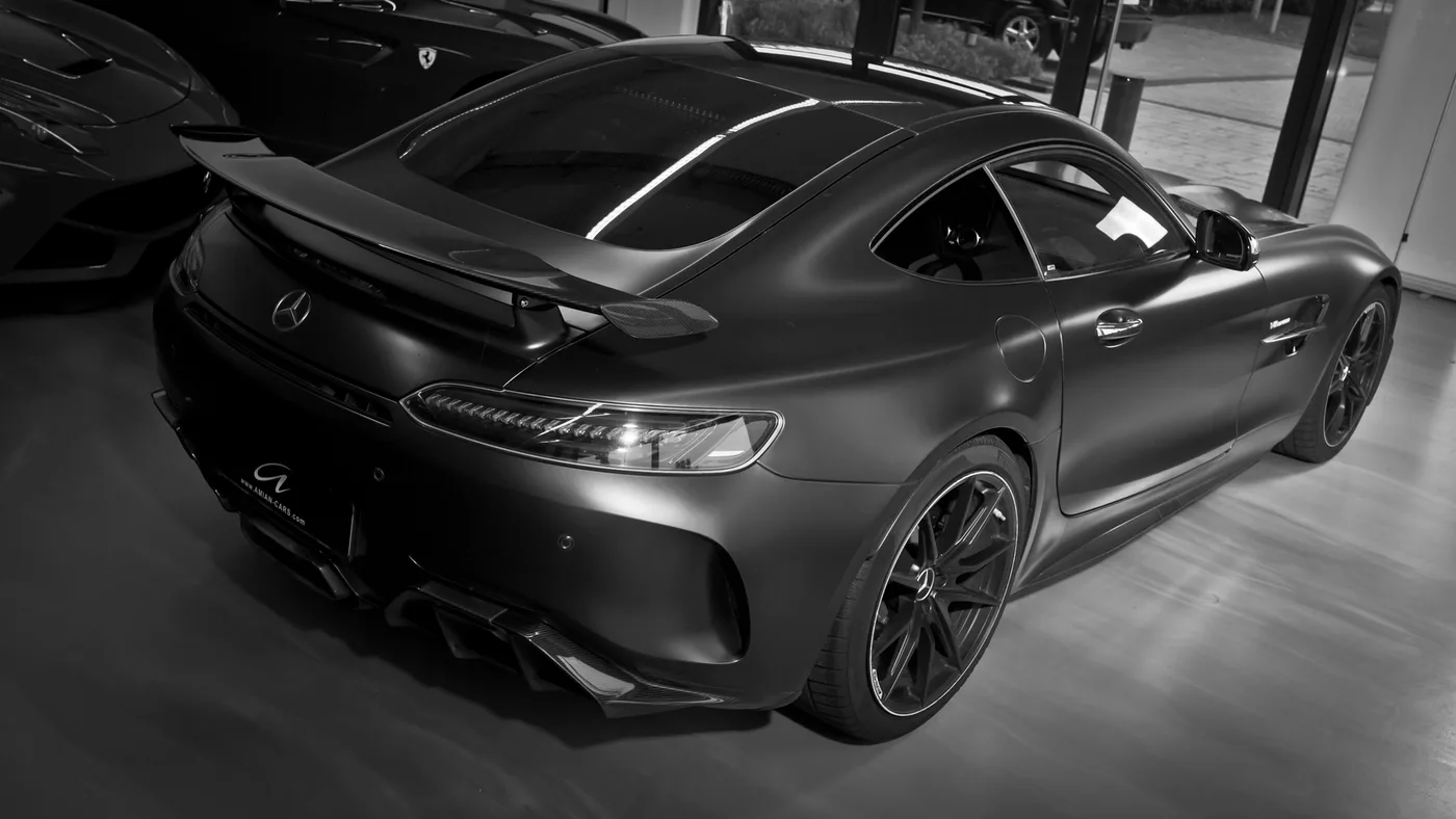 2022 Mercedes-Benz AMG GT R offered by a specialist dealer in Cologne, Germany, photo 23 of 24