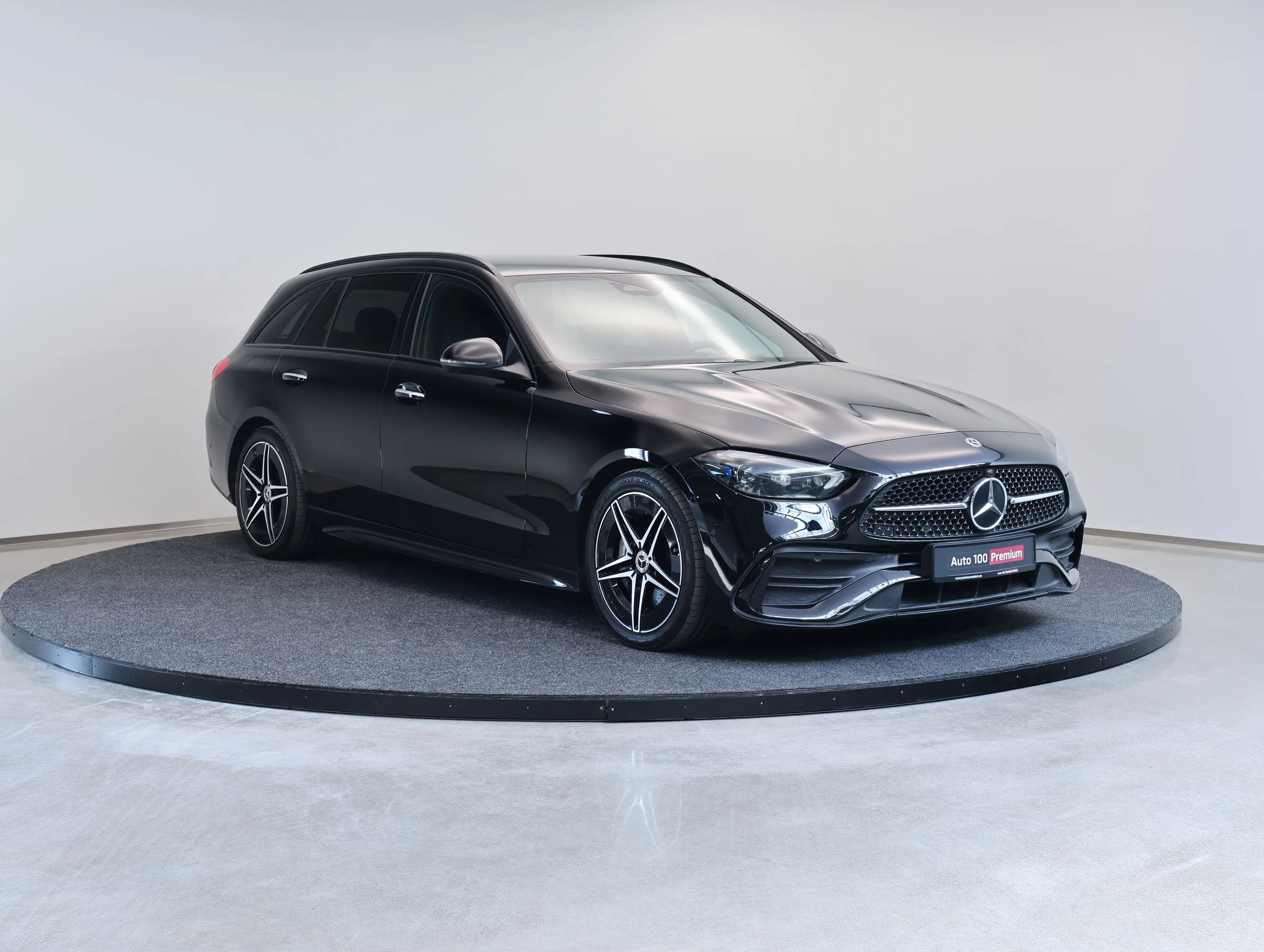 2022 Mercedes-Benz C 200 d Estate, Night package, 2/23