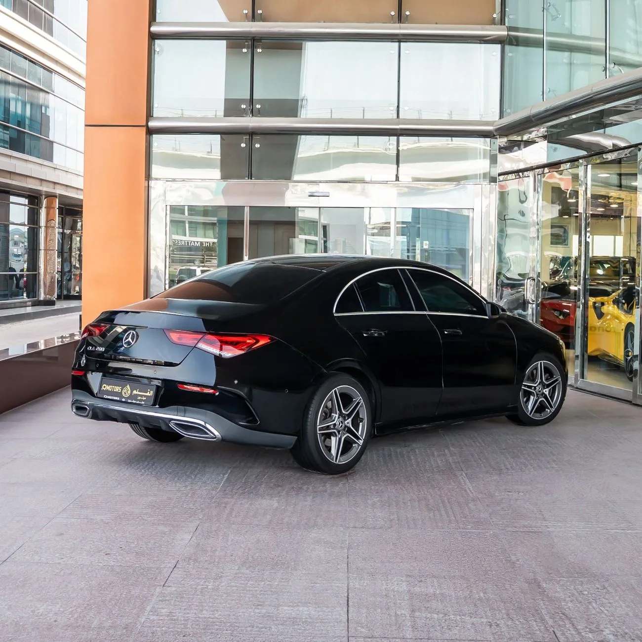 2022 Mercedes-Benz CLA 220 angeboten von einem Fachhändler in Dubai, Vereinigte Arabische Emirate, Foto 3 von 15